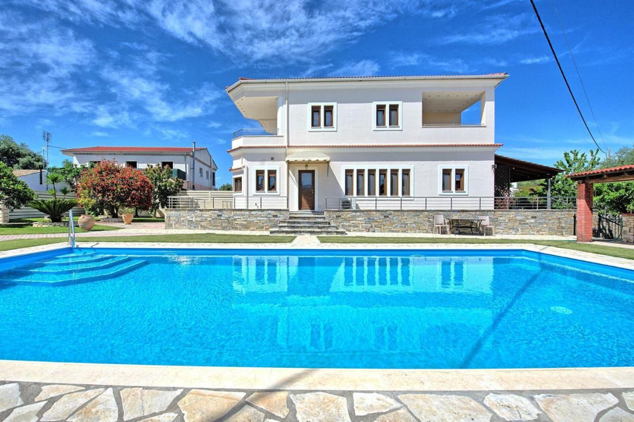 Acharavi Beach Villa Exteriör bild