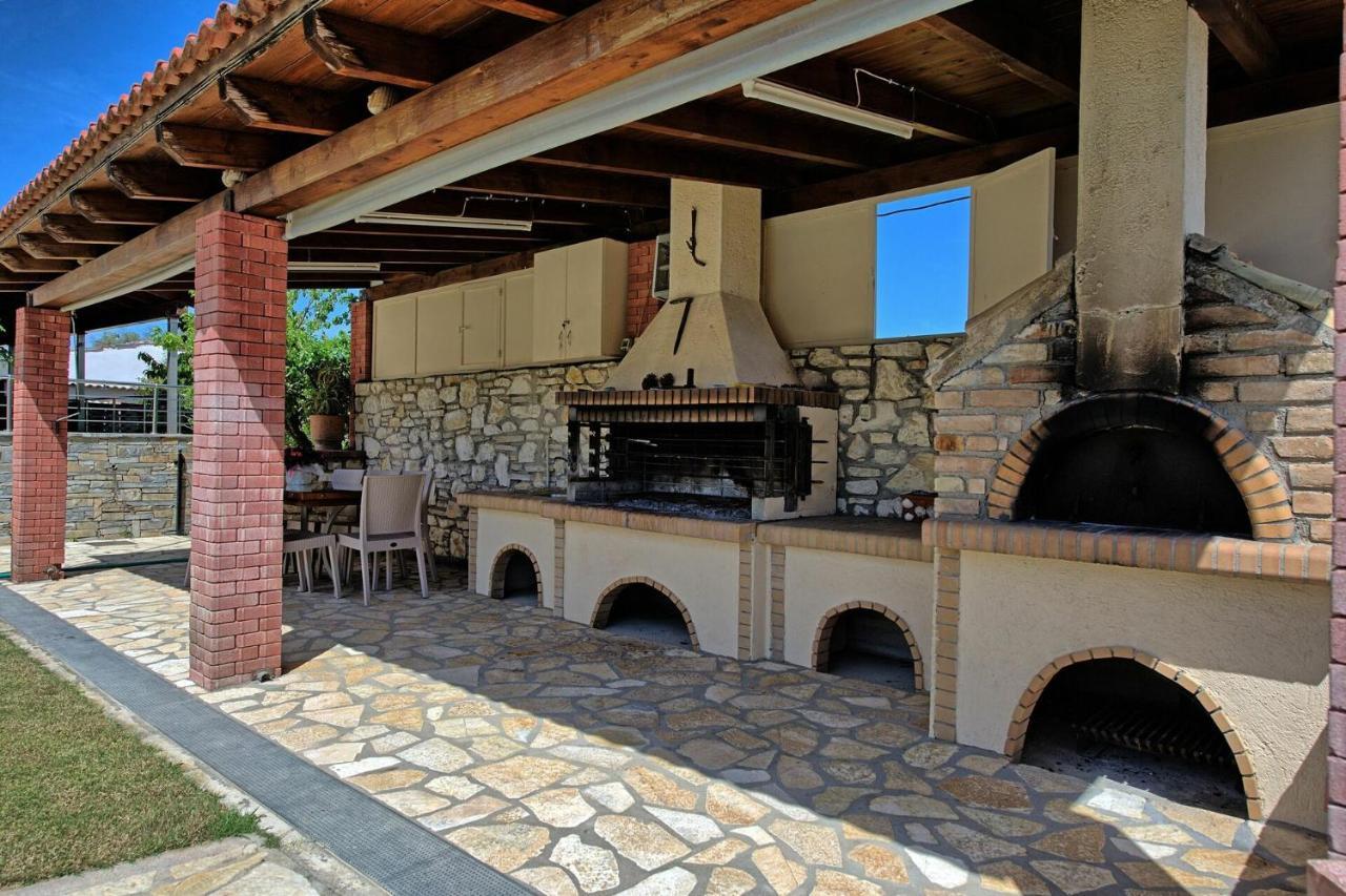 Acharavi Beach Villa Exteriör bild
