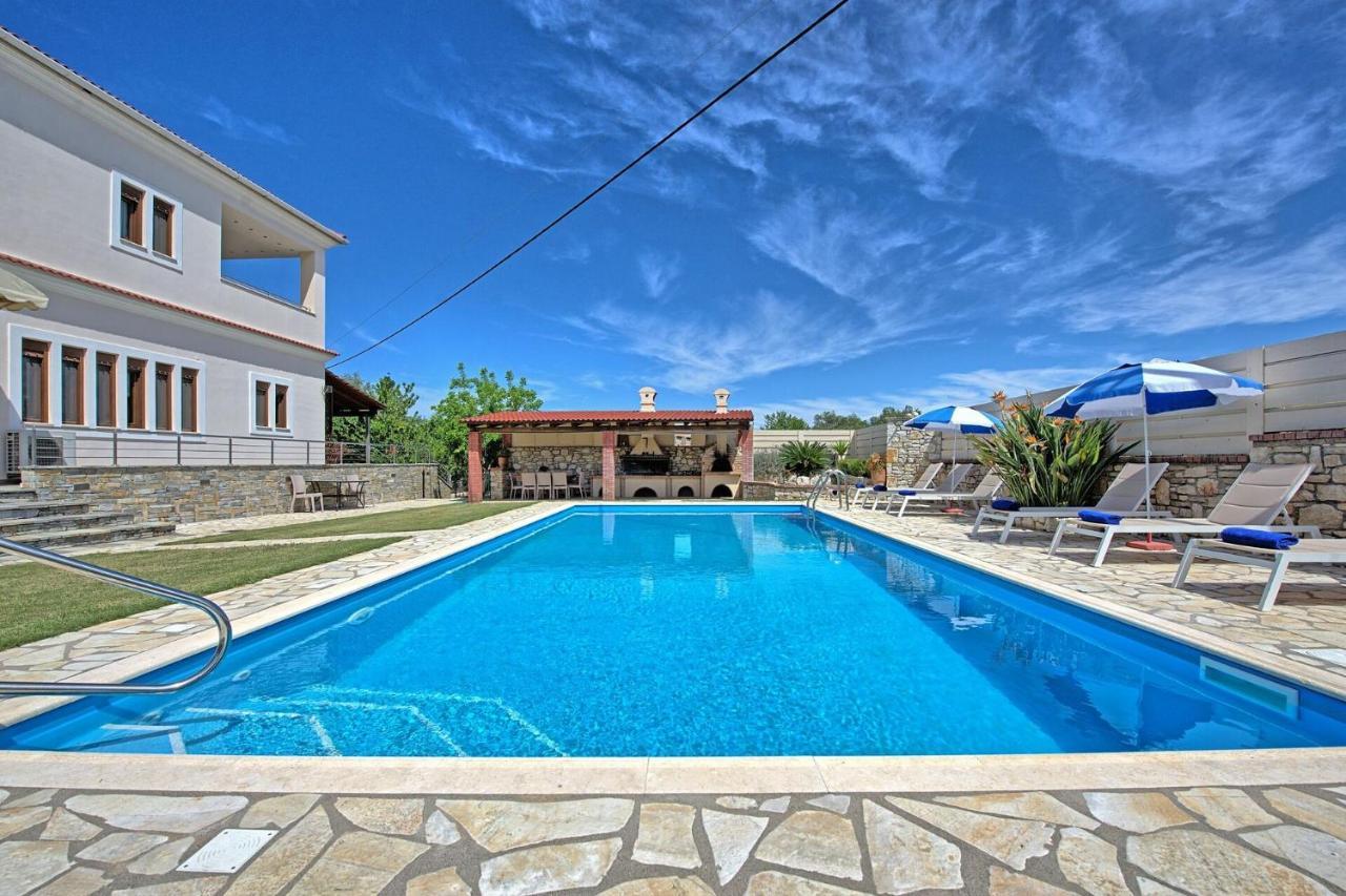 Acharavi Beach Villa Exteriör bild
