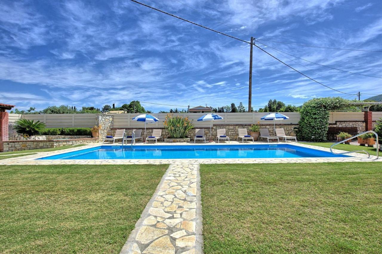 Acharavi Beach Villa Exteriör bild